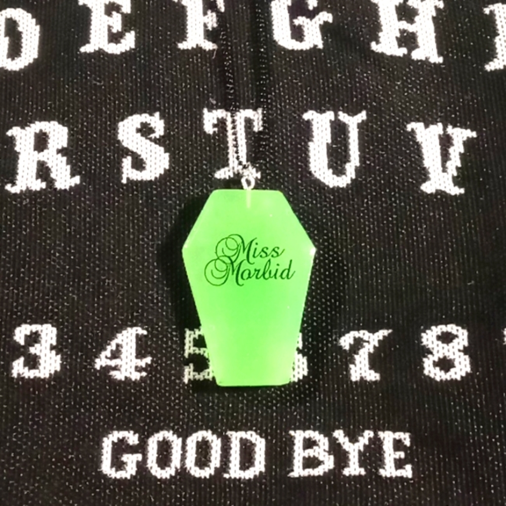 ❤️ Coffin Necklace